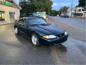 1995_Ford_Mustang-3